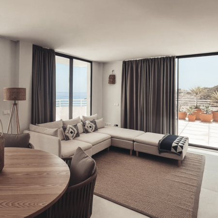 Family Three-Bedroom Apartment